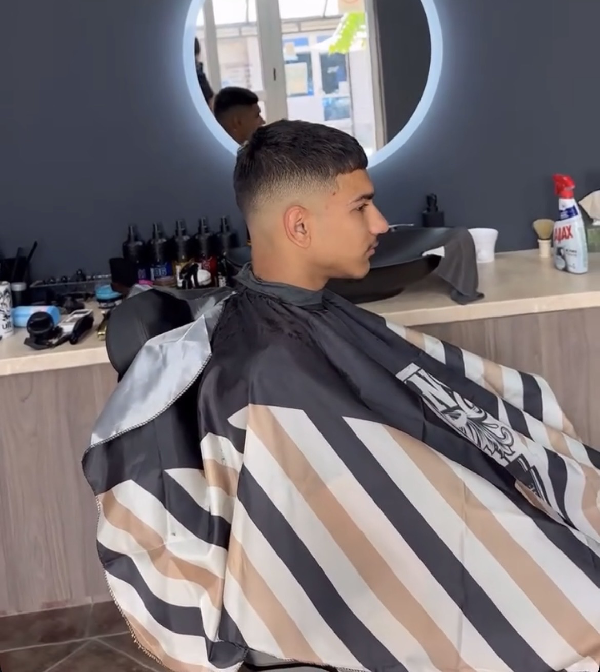 Salon